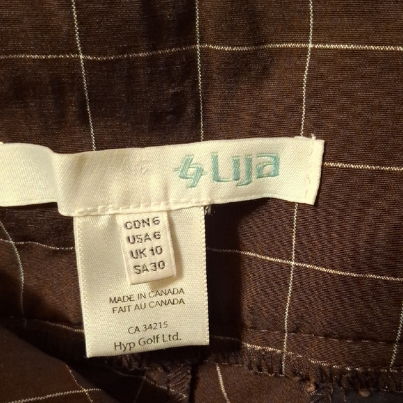 Lija Brown Checkered Women's Shorts 6 ๐๐๐๐ - Picture 2 of 5